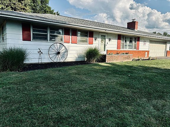 2nd image of 10738 Sharon Dr