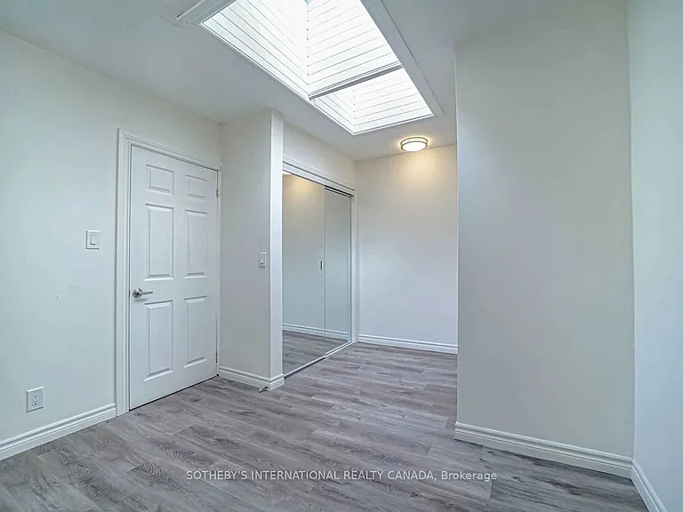 843 Danforth Ave #UPPER — Photo 21