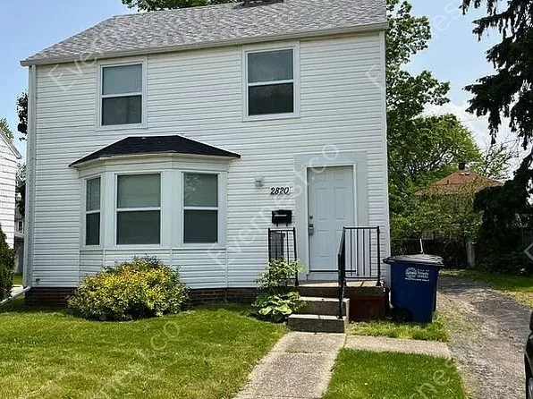 2820 Winsted Dr, Toledo, OH 43606