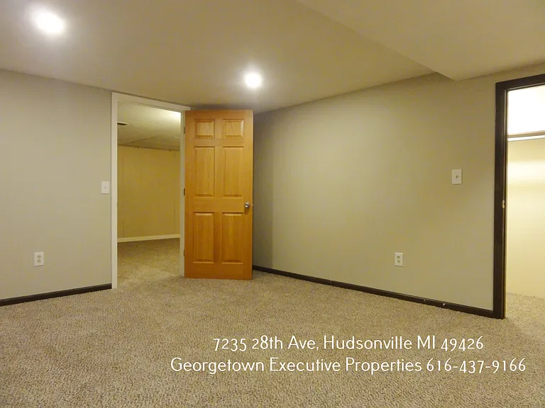 7235 28th Ave — Photo 22