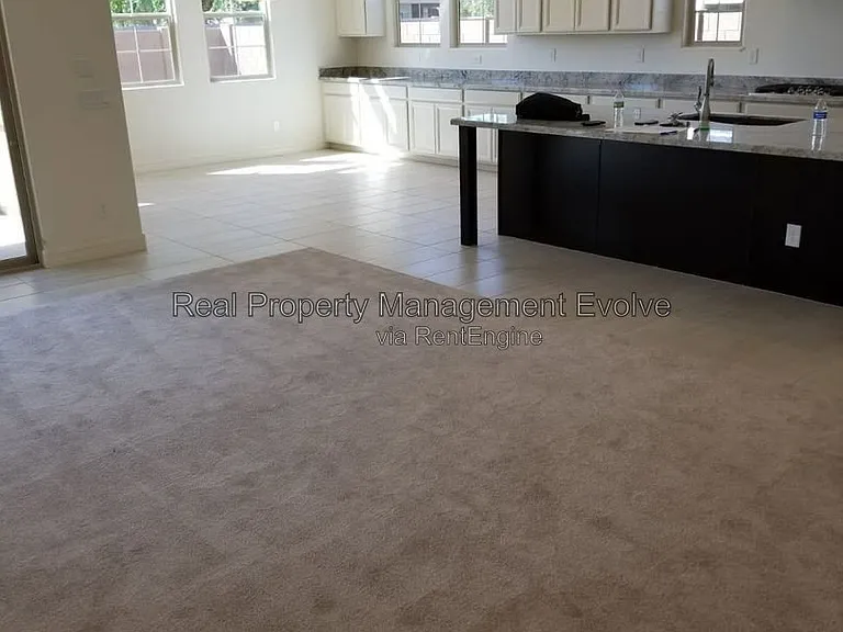 2307 E Mahogany Pl — Photo 11