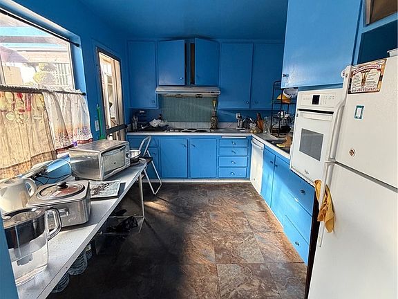 4th image of 777 E Valley Blvd APT 10