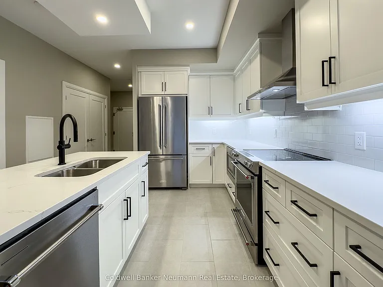 71 Wyndham St S #209 — Photo 3