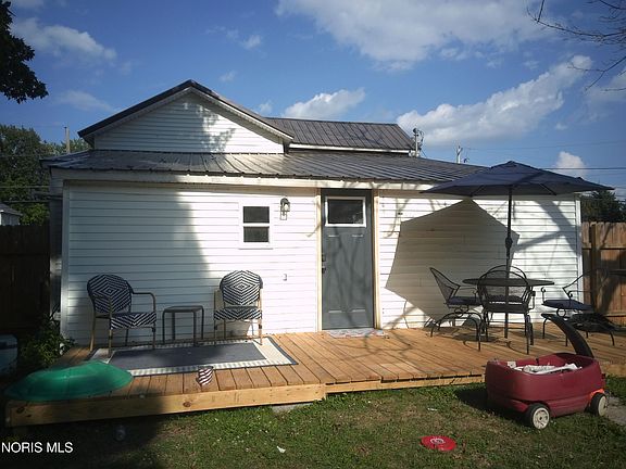 2nd image of 316 N 1st St