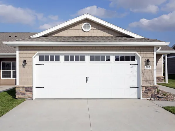 Redwood Waukee Douglas Parkway