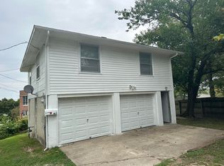 330 1/2 Patterson St, Neosho, MO 64850
