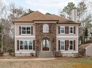 6016 Heatherstone Dr, Raleigh, NC 27606