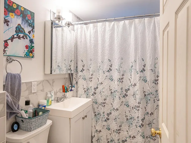 116 Harvard St #1 — Photo 6