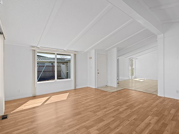 4th image of 4730 Auburn Rd NE Unit 65