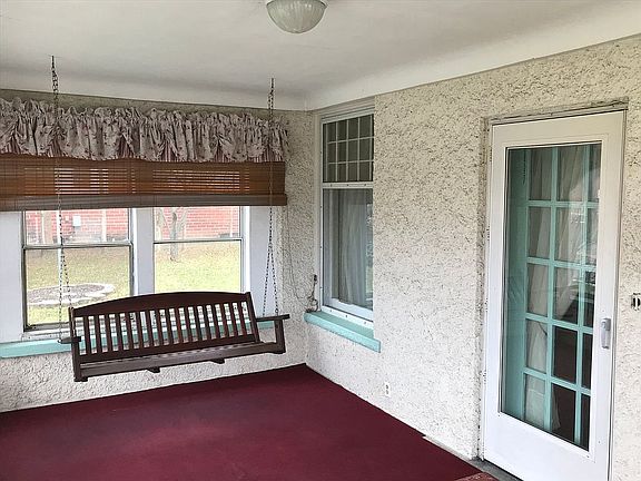 Enclosed Front Porch