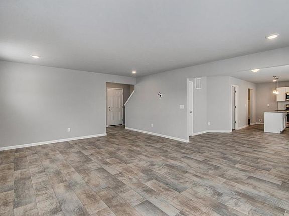 5th image of 5560 Paxton Ct