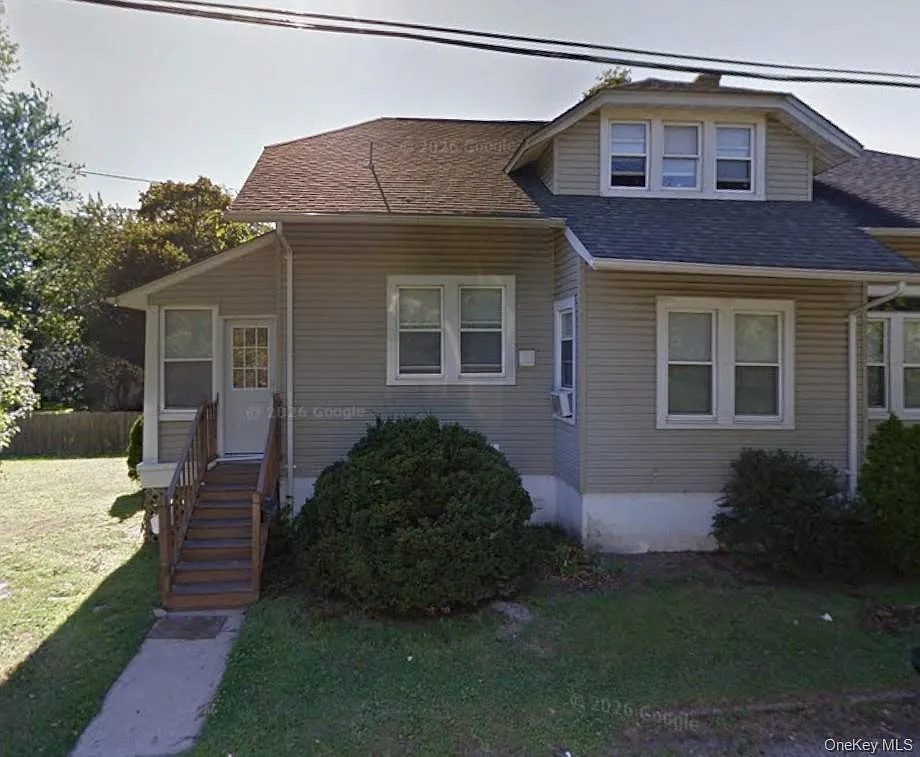 2 bed, 1.0 bath, 800 sqft, $2,700 — Photo 1