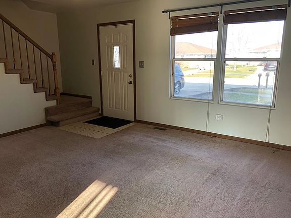 2nd image of 2511 Live Oak Dr
