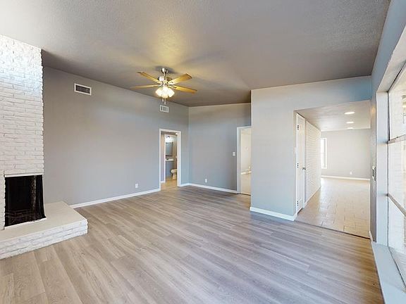 4th image of 1512 E Everglade Ave