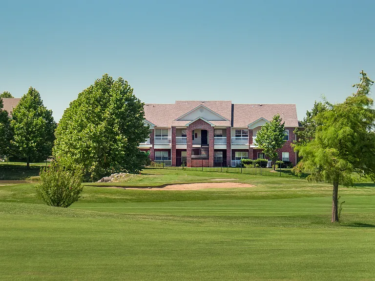 Fairways at Derby — Photo 8