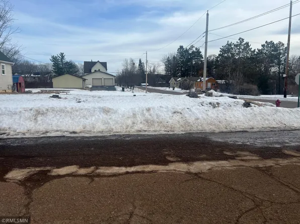 402 Park Ave, Sandstone, MN 55072