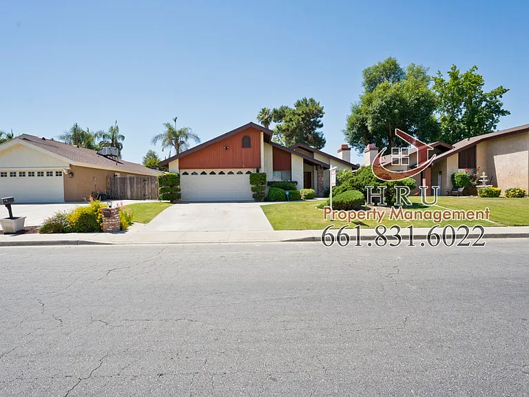 7005 Iberia Ct — Photo 4