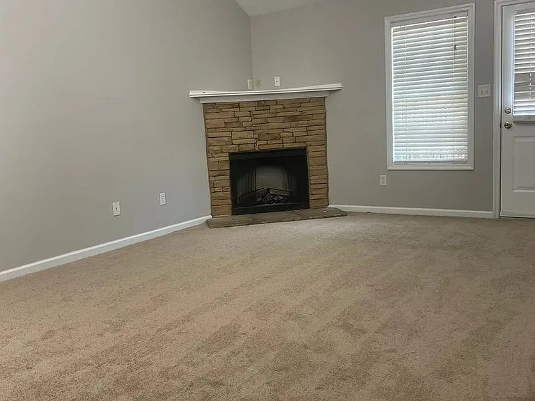 449 Northrop Pl — Photo 4