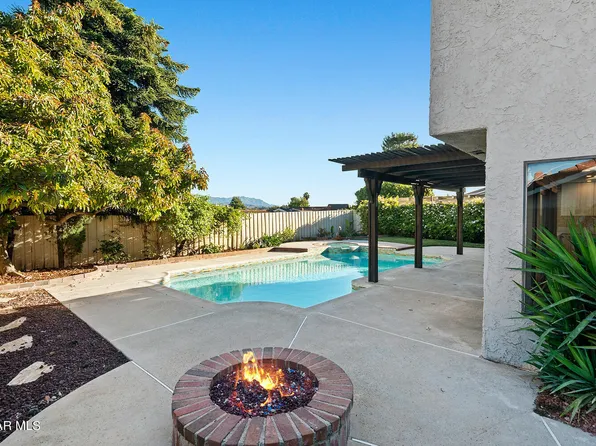 224 Cedar Heights Dr, Thousand Oaks, CA 91360