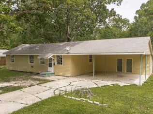 10601 Black Oak Dr, Baton Rouge, LA 70815