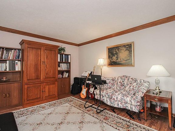 2nd image of 12933 Kingston Way