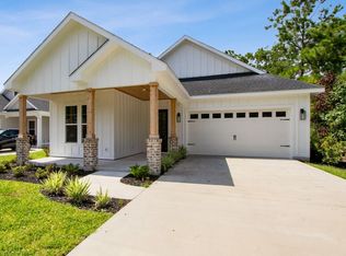 206 Holm Pl, Saint Marys, GA 31558