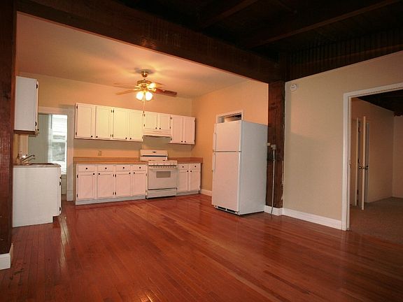 5th image of 2925 Harriet Ave #1