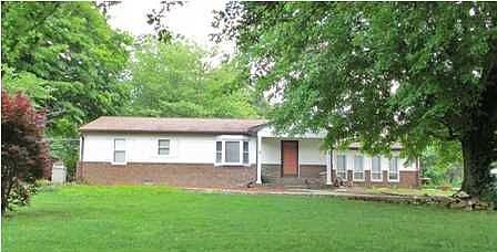 1st image of 612 S Hickory Ln