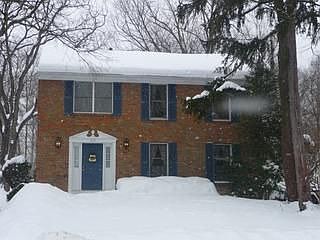 1st image of 664 Evening St