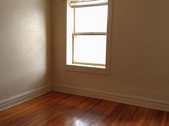 4th image of 3447 Texas Ave Unit 2F