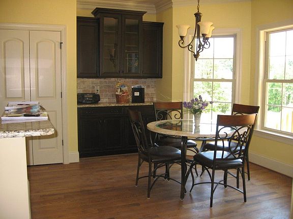 3rd image of 1808 Griffins Knoll Ct