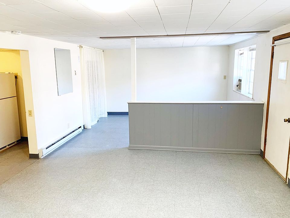 2nd image of 203 S Lynn St APT B