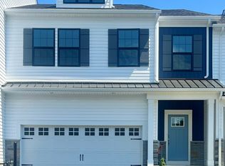 6 Rose Hill Way, Aston, PA 19014