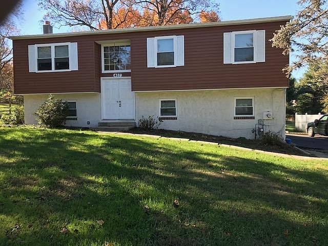 2nd image of 487 Lisa Dr