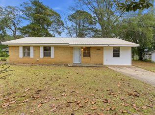 1122 Lemoyne Blvd, Prentiss, MS 39474