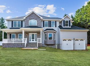 532 Craig Rd, Manalapan, NJ 07726