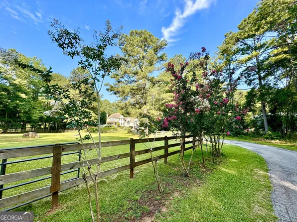 48 Tanglewood Rd, Newnan, GA 30263