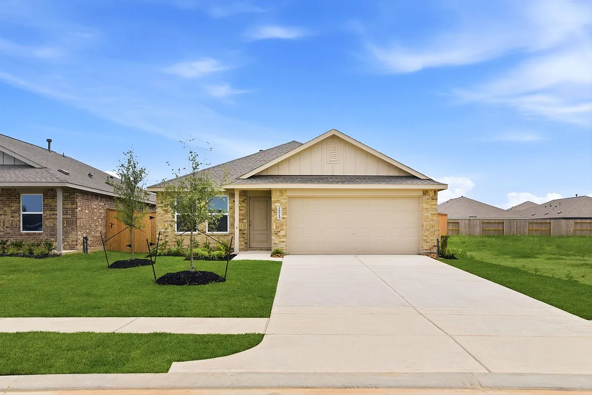 Building Photo - 26815 Rosebay Woods Dr