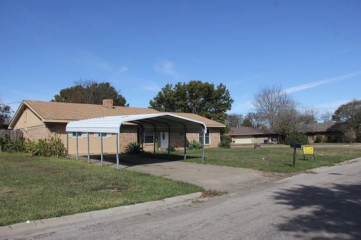 1st image of 721 Meadow Ln