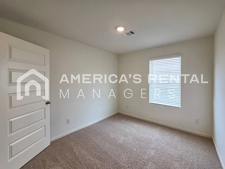 9314 Parkway Gardens Loop — Photo 33