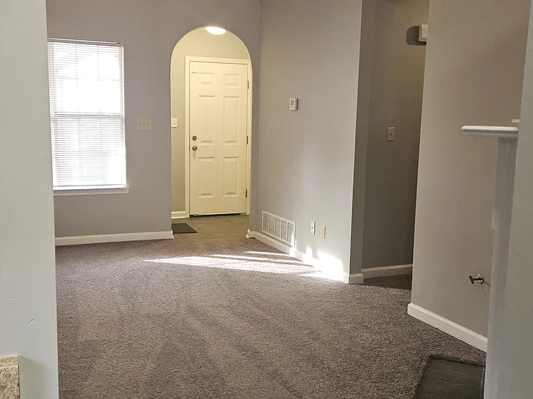 8382 Regal Bend Dr — Photo 5
