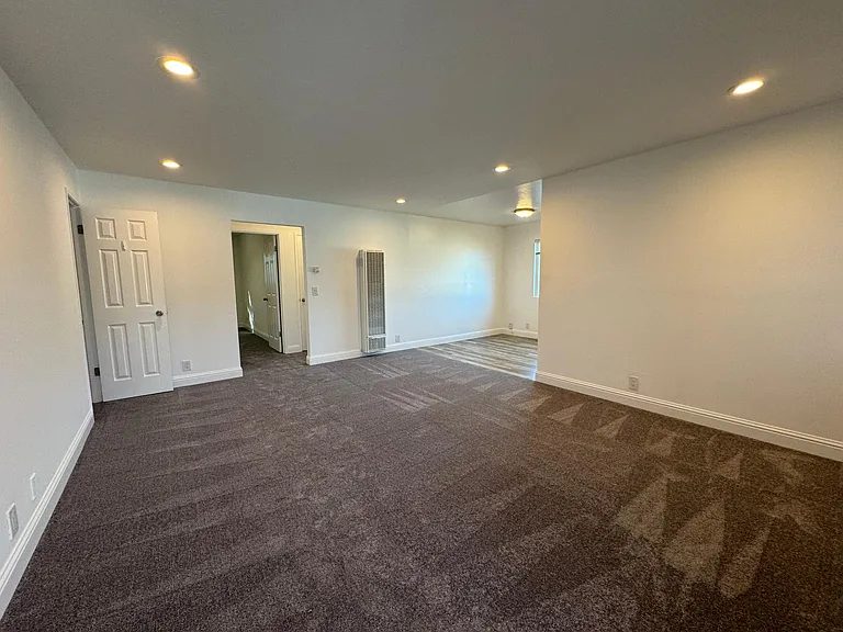 2537 34th Ave #C — Photo 4