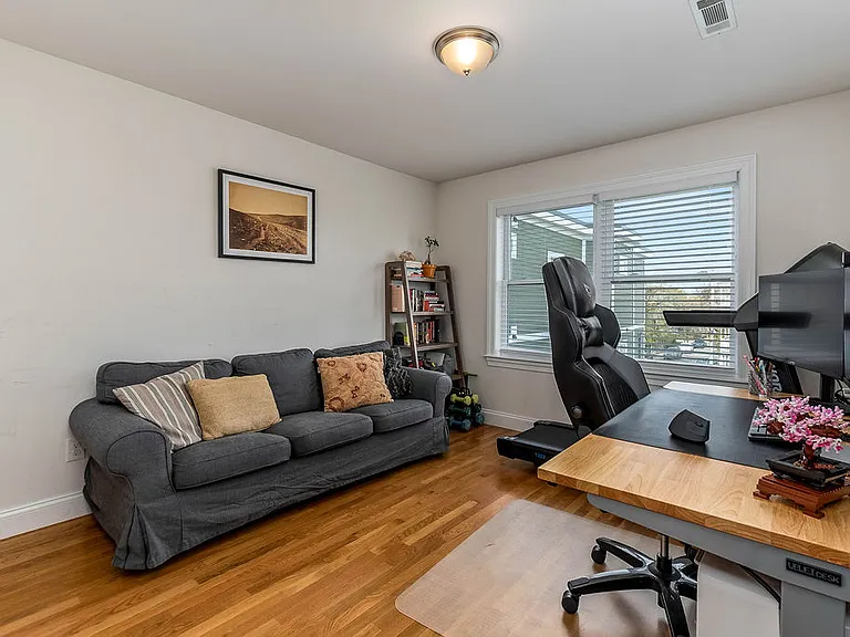 10 Irma St #3 — Photo 21
