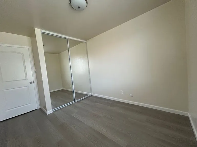2024 Vine St #2A — Photo 17