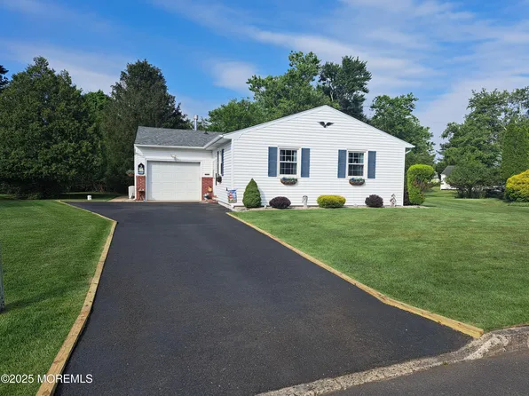 3 York Court, Toms River, NJ 08757