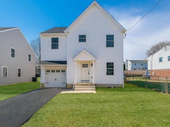 104 Elm Ave, Aston, PA 19014