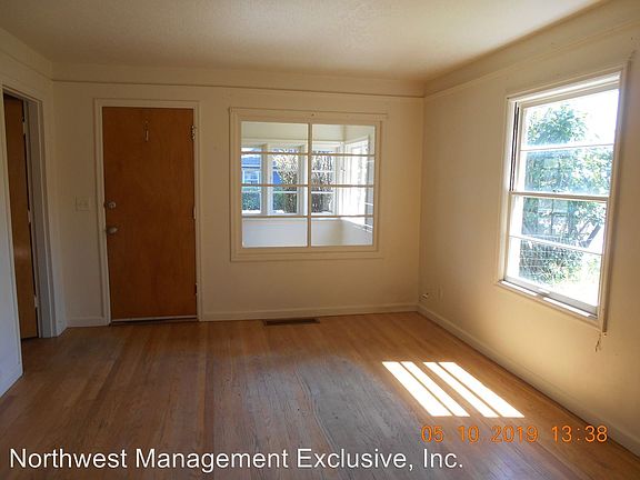 5th image of 2614 Grand Blvd