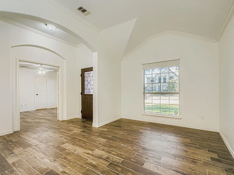 12407 Hawk Creek Dr — Photo 3