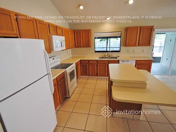 3rd image of 1007 Neely St
