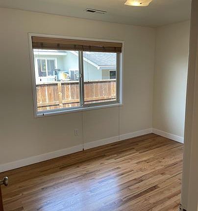 4th image of 2618 Placer St